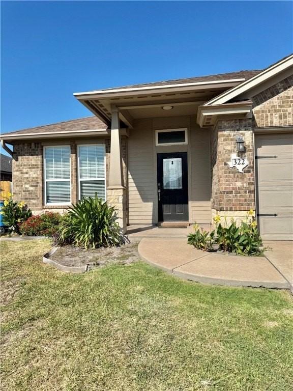 322 Pacific Dr - Photo 2 of 22