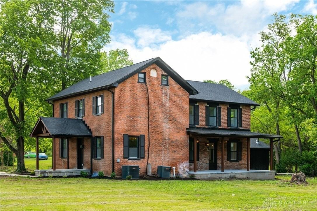 6543 Brookville Salem Rd - Photo 2 of 50