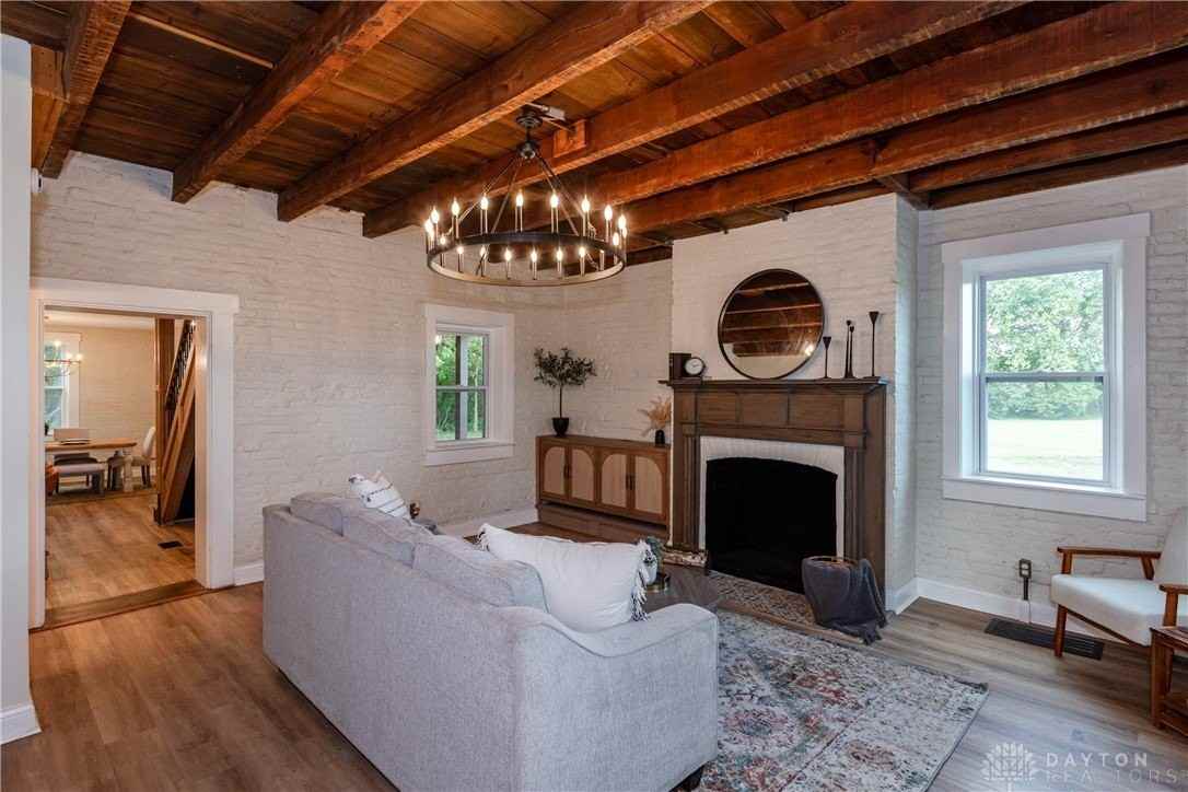 6543 Brookville Salem Rd - Photo 5 of 50