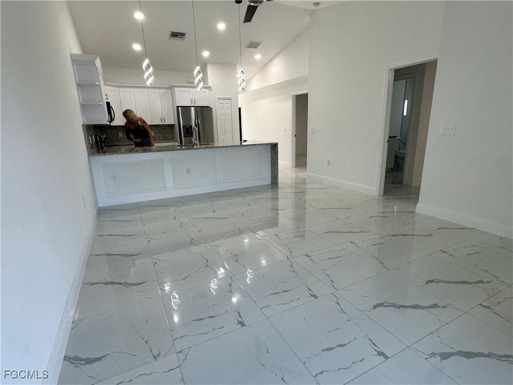 1910 Richmond Ave N - Photo 6 of 20