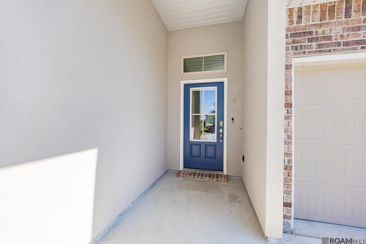 4635 Mendocino Way - Photo 2 of 29