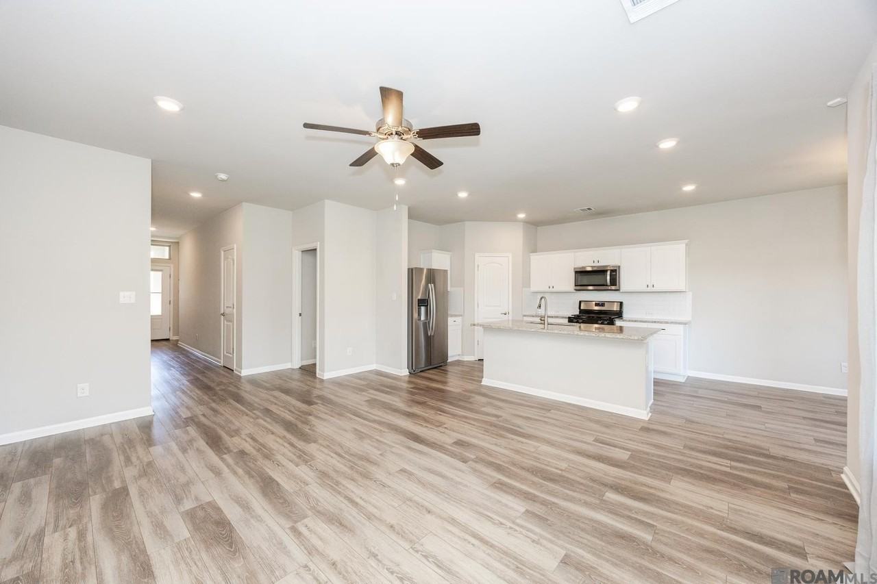 4635 Mendocino Way - Photo 4 of 29