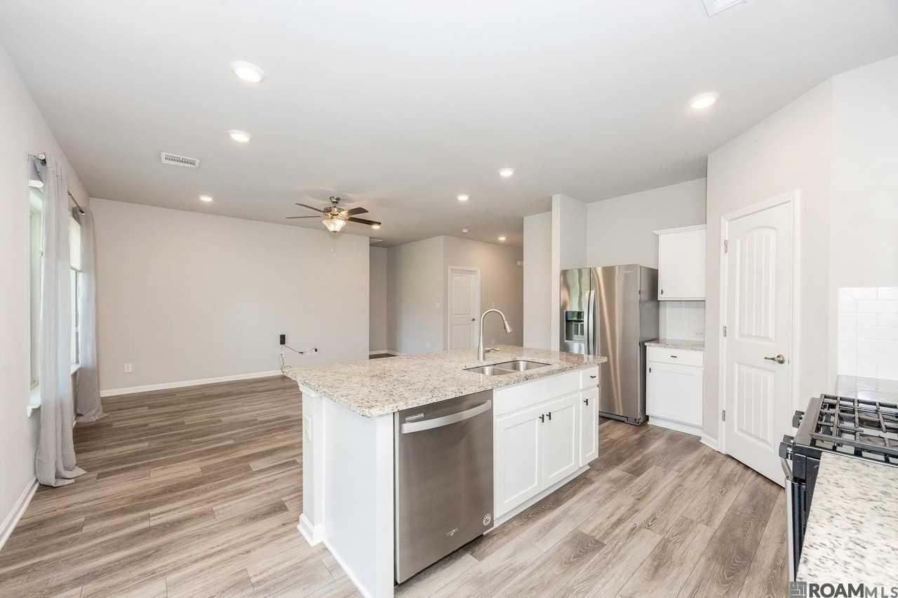 4635 Mendocino Way - Photo 7 of 29