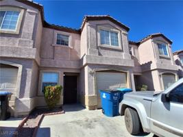 featured image of 1921 Summerville St #105