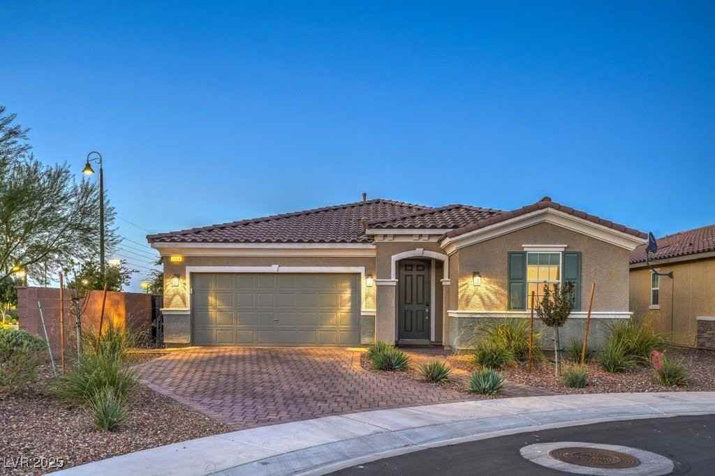 2994 Gramsci Ave - Photo 2 of 28