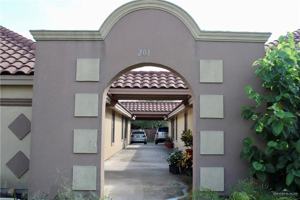 featured image of 201 S Ridge Ln #1