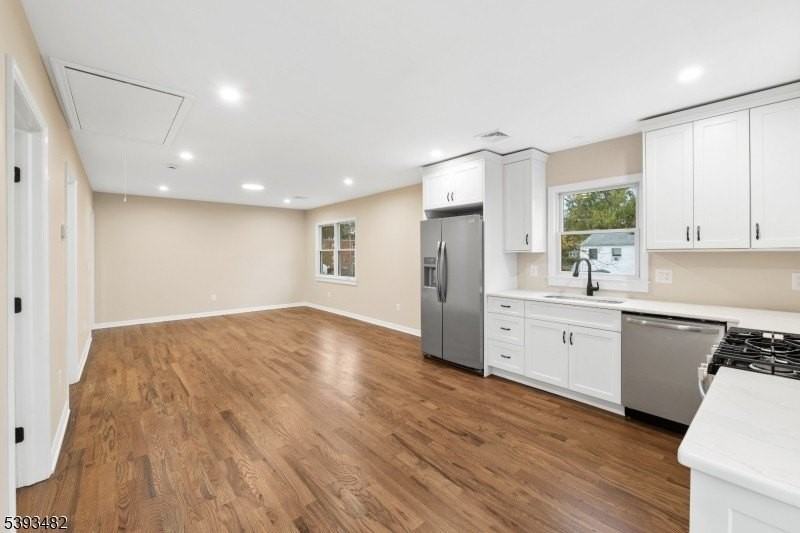 937 Ringwood Ave - Photo 5 of 11