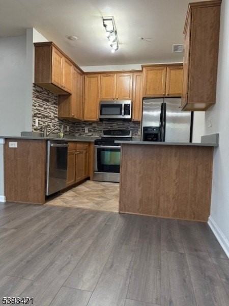 310 Freedom Ln - Photo 5 of 28