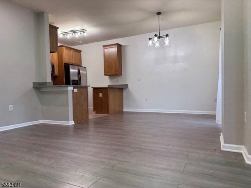 310 Freedom Ln - Photo 4 of 28