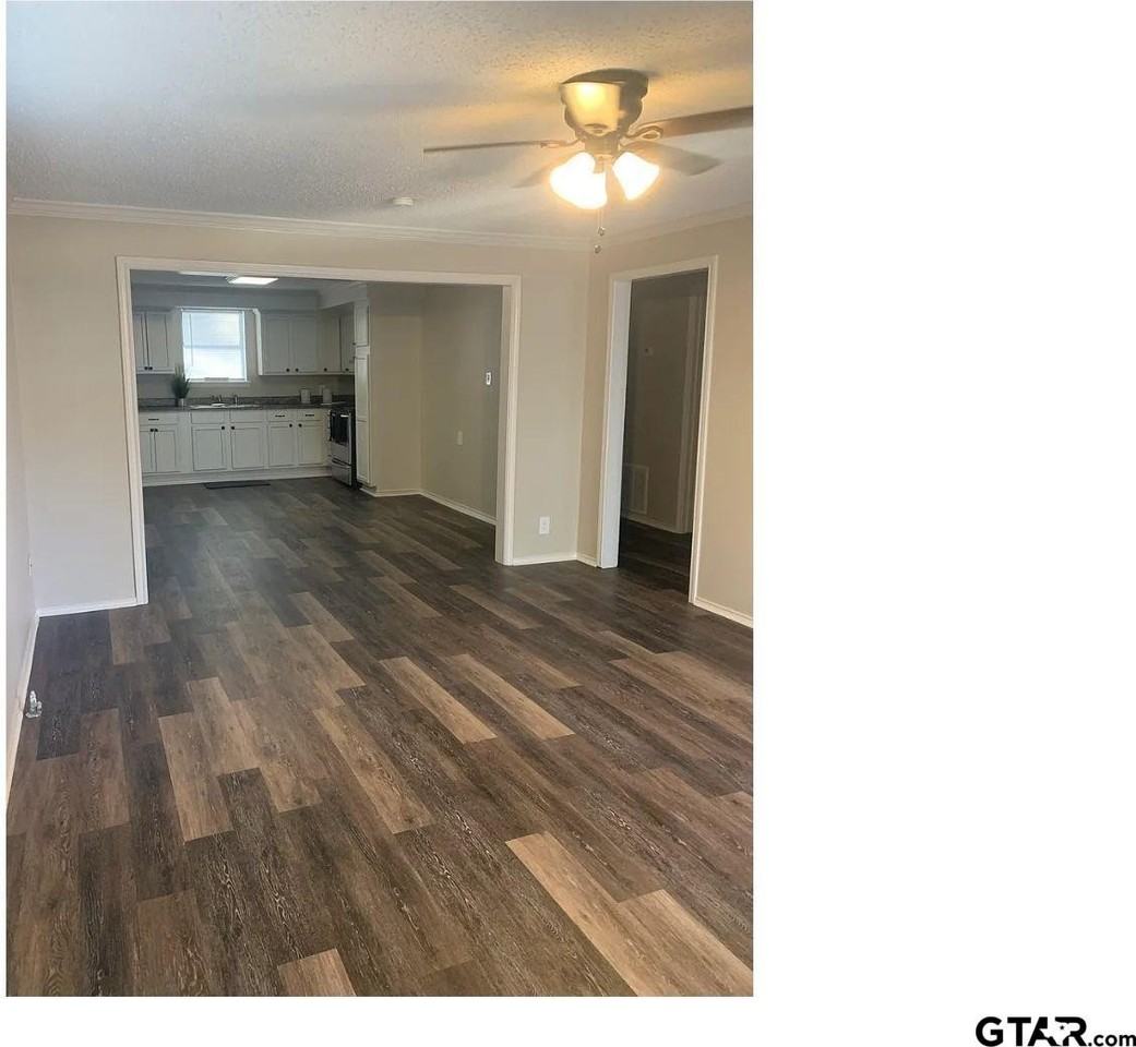 2515 North Tenneha Avenue - Photo 3 of 7