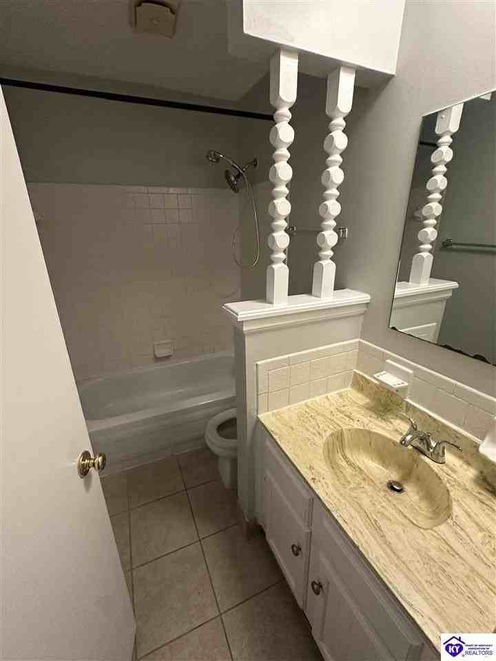 473 Blue Grass Rd - Photo 3 of 6