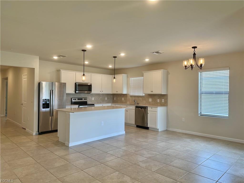16027 Enclaves Cove Dr - Photo 2 of 8