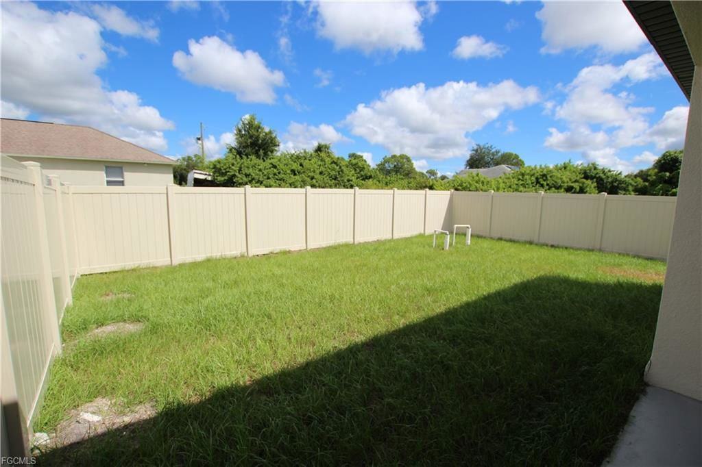 5148 Centennial Blvd - Photo 3 of 8