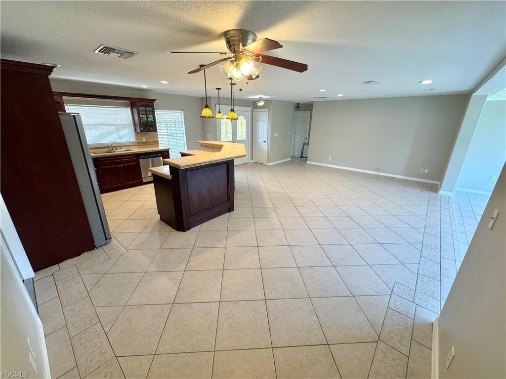 4522 Se 10th Pl - Photo 6 of 8