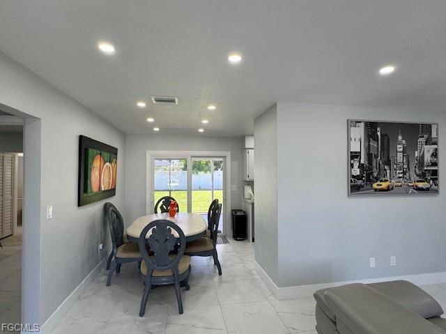 5214 Sunnybrook Court - Photo 3 of 8