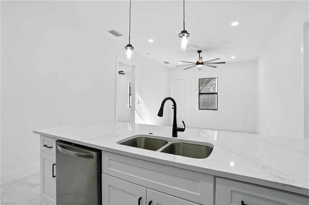 4881 Leonard Boulevard South - Photo 7 of 8