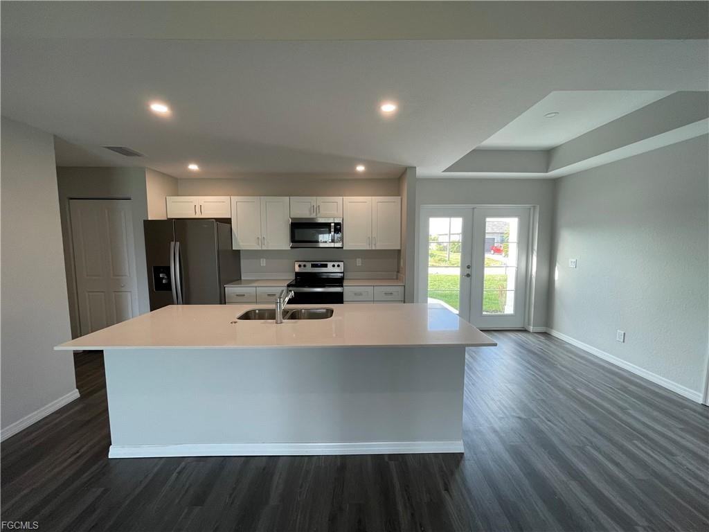 535 Nw 20th St - Photo 3 of 8