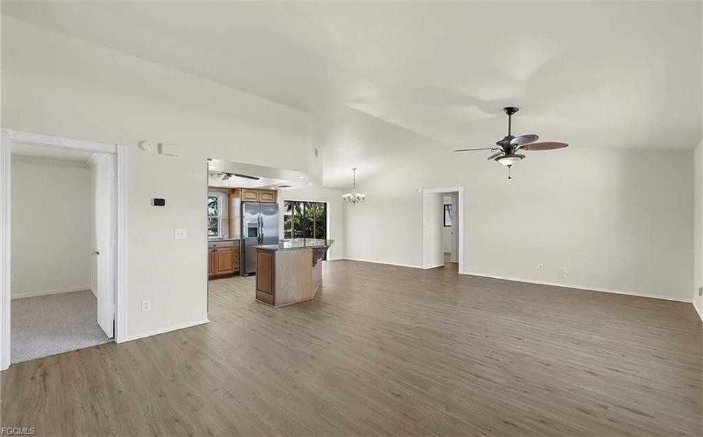 4709 Sw 25th Pl - Photo 3 of 8