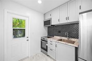 478 Se 3rd St - Photo 1 of 1