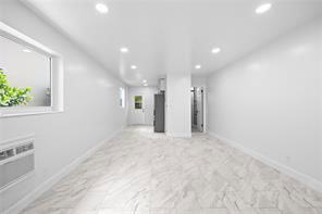 478 Se 3rd St - Photo 5 of 8