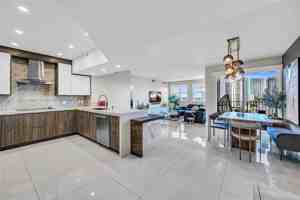 featured image of 19900 East Country Club Drive #1003