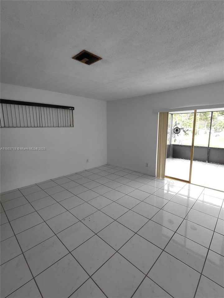 5115 W Park Rd #0 - Photo 5 of 19