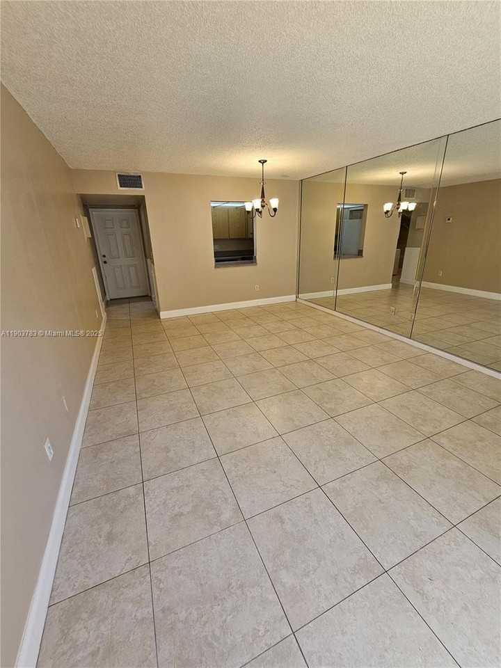 1630 Sandpiper Blvd #1630 - Photo 3 of 30