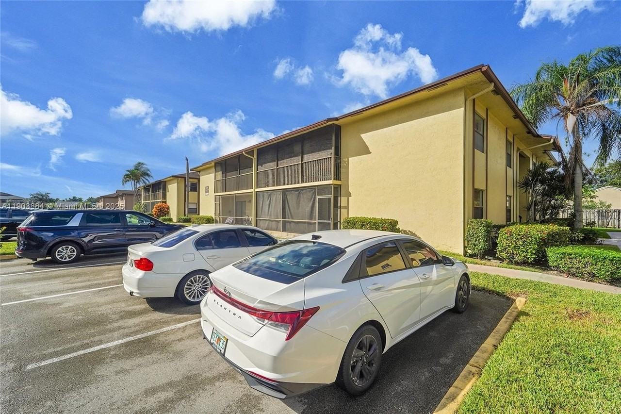 10035 Winding Lakes Road #204 - Photo 4 of 31