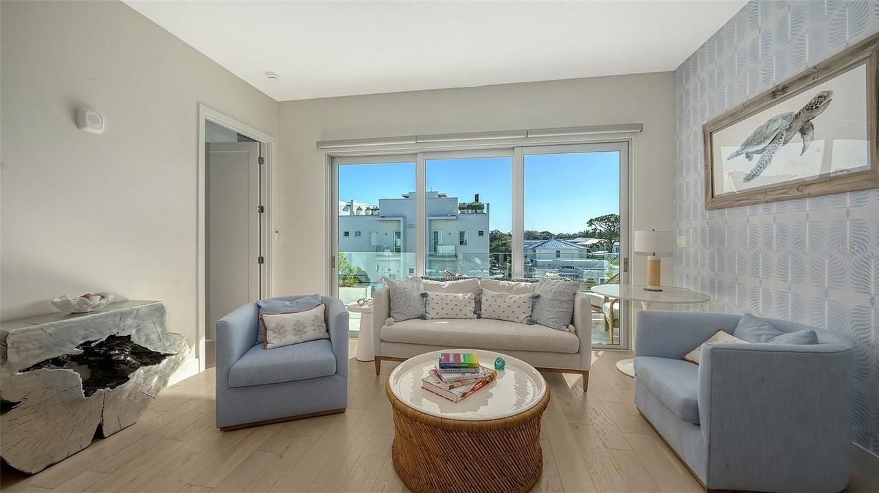 635 S Orange Ave #304 - Photo 6 of 50