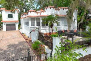 featured image of 229 East 6th Avenue