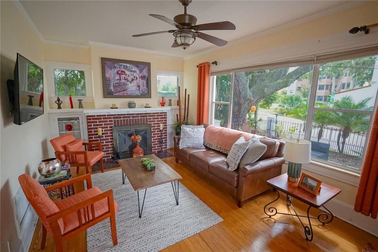 229 E 6th Ave - Photo 4 of 50