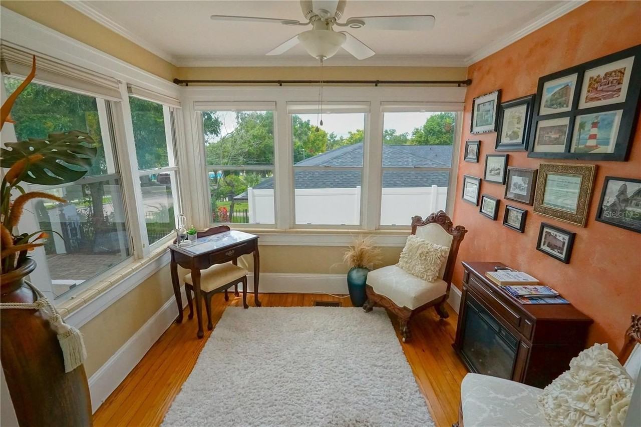 229 E 6th Ave - Photo 5 of 50