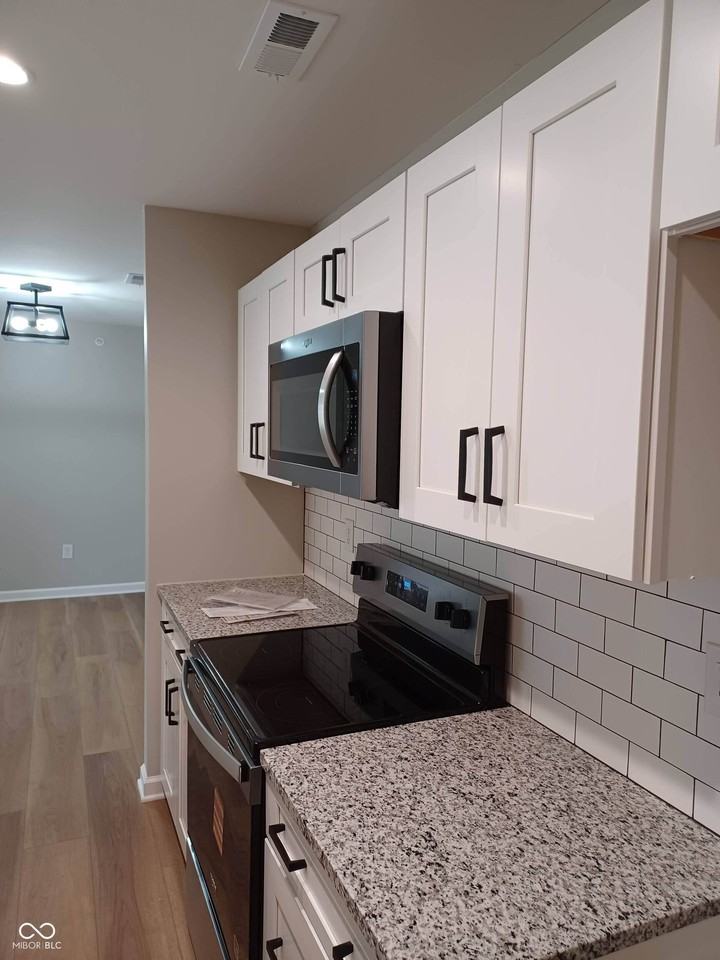 12517 Timber Creek Dr #1 - Photo 5 of 20