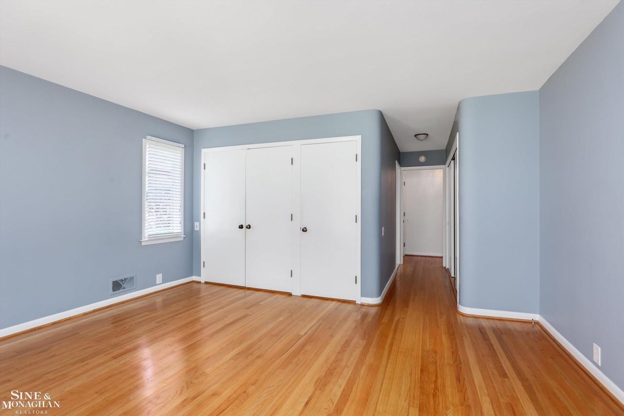 15838 Windmill Pointe Drive - Photo 5 of 26