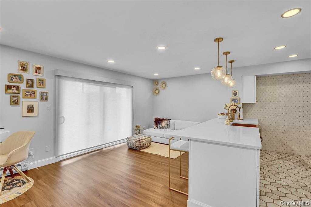 1 Anchorage Way #201 - Photo 5 of 23