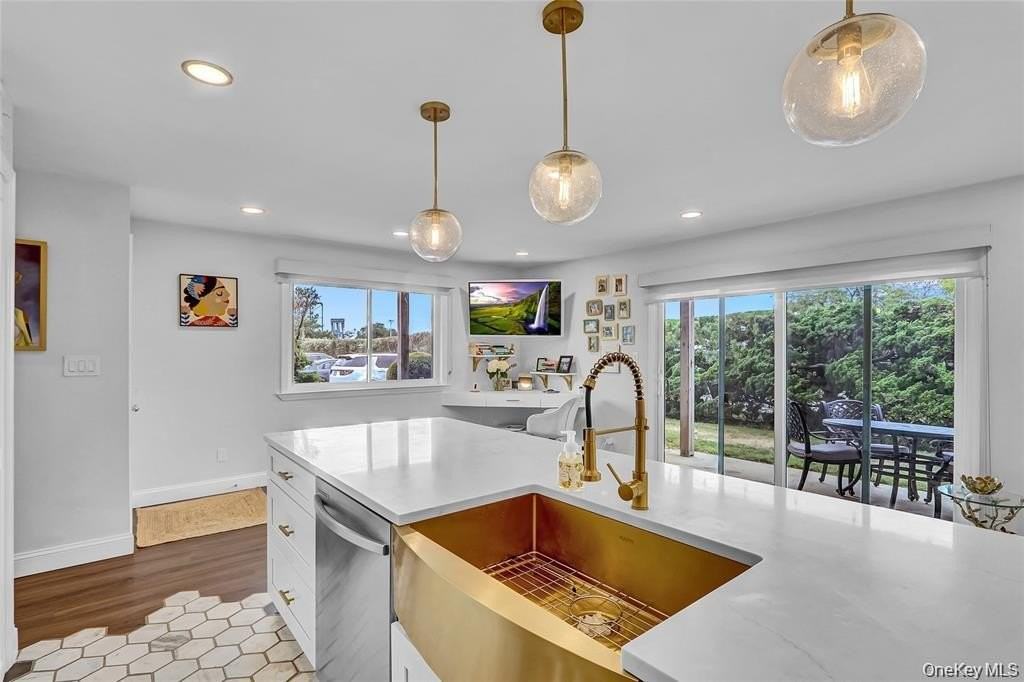 1 Anchorage Way #201 - Photo 7 of 23