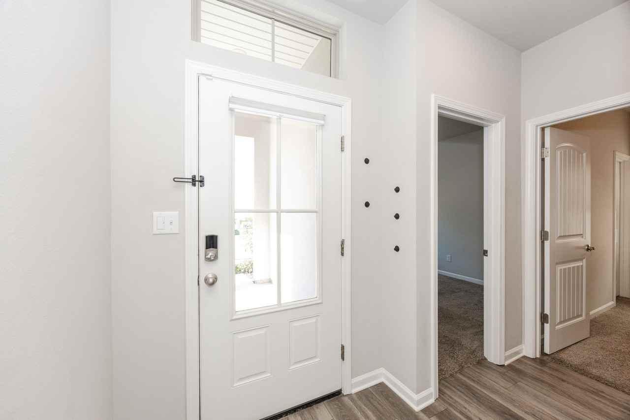 4635 Mendocino Way - Photo 3 of 29