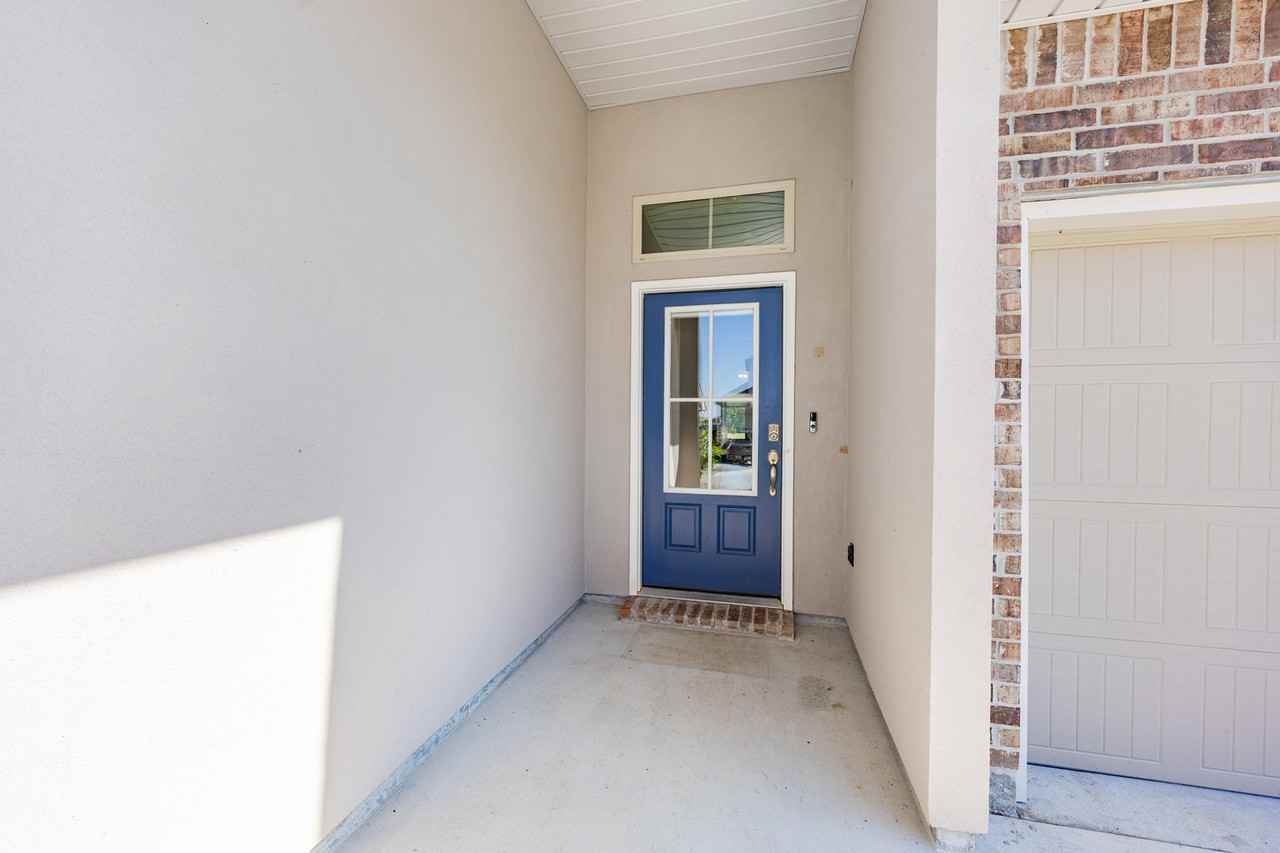 4635 Mendocino Way - Photo 2 of 29