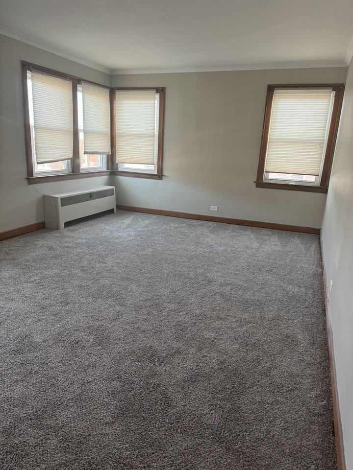 4259 W 21st St #2 - Photo 3 of 13