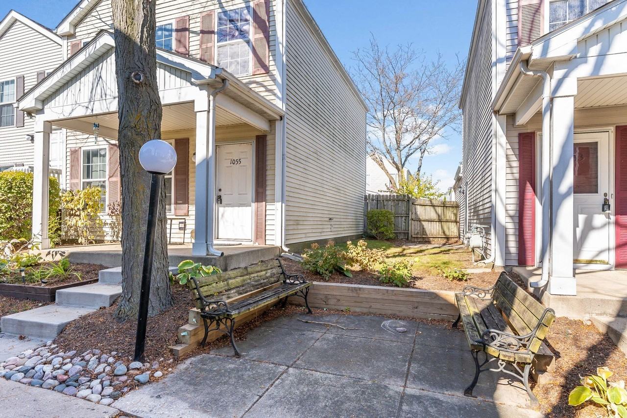 1053 Symphony Drive - Photo 3 of 29