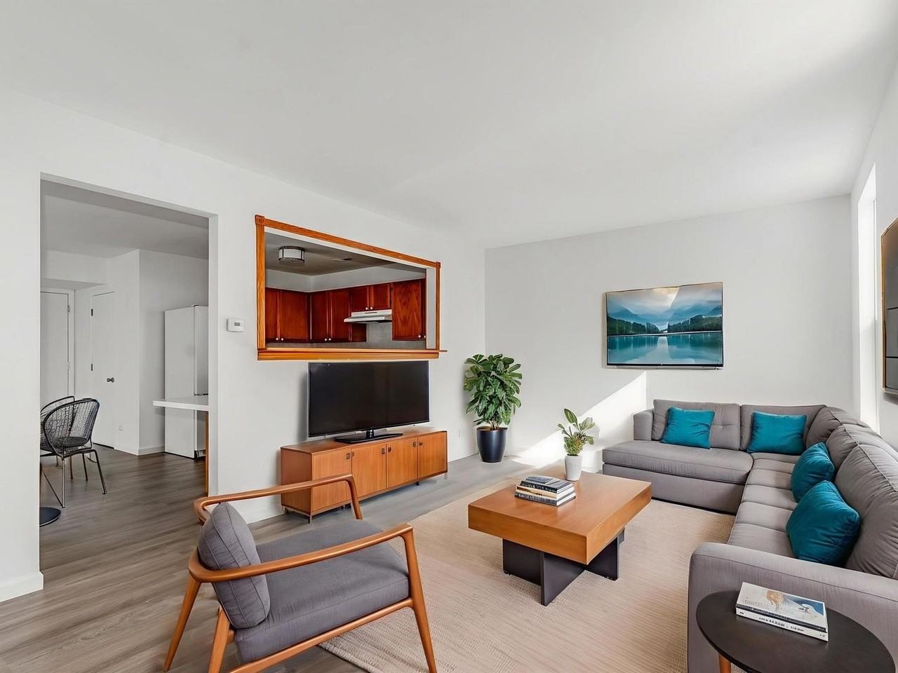 1053 Symphony Drive - Photo 5 of 29