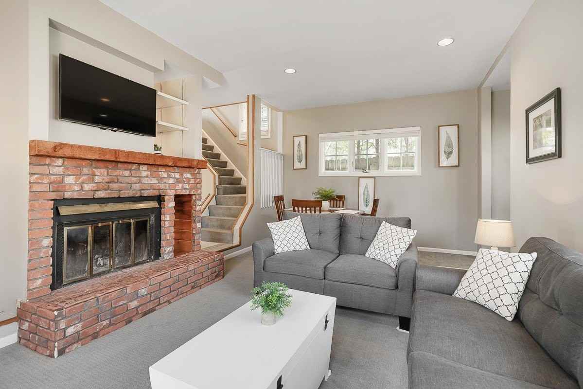 515 Maple Avenue - Photo 5 of 26