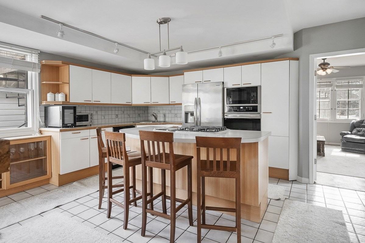 515 Maple Avenue - Photo 7 of 26