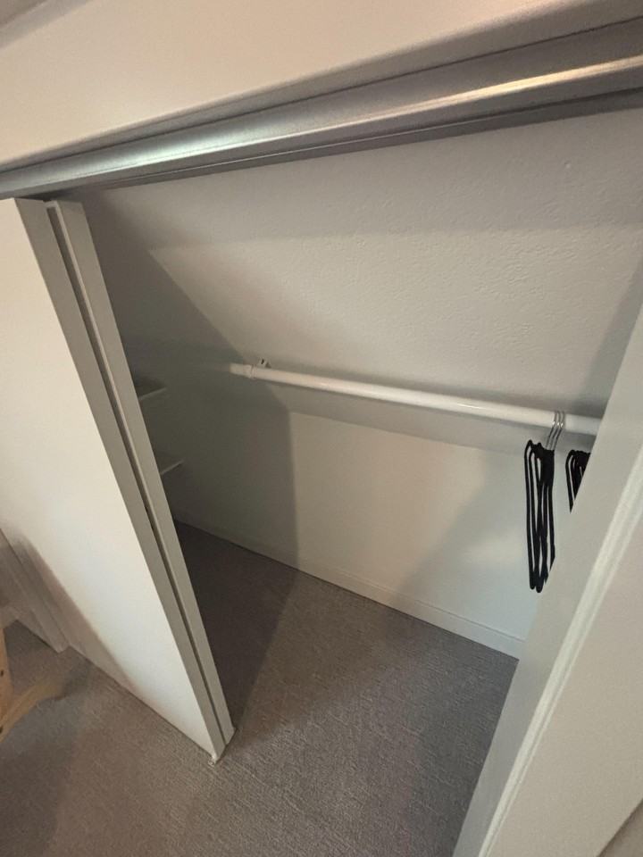 Bonfoy Avenue - Photo 2 of 11