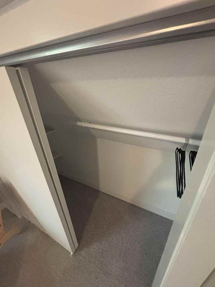 Bonfoy Avenue - Photo 3 of 11