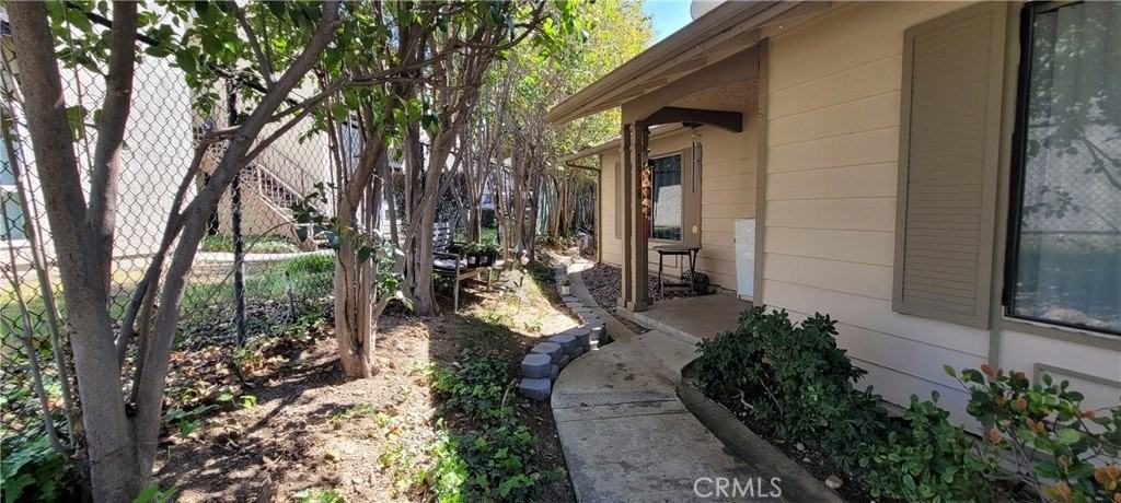 1938 Pritchard Way - Photo 3 of 35