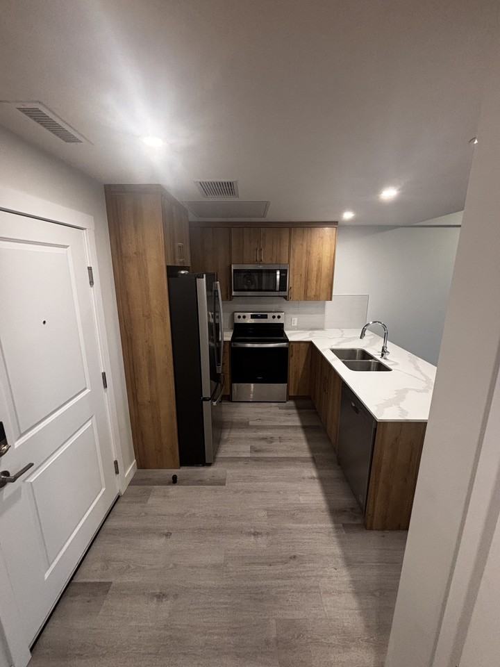 West Tenth - Photo 3 of 11