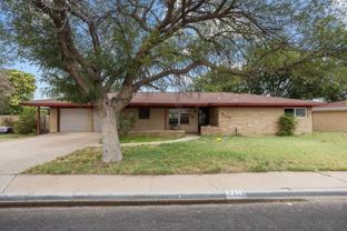 2110 Redbud Ave - Photo 1 of 1