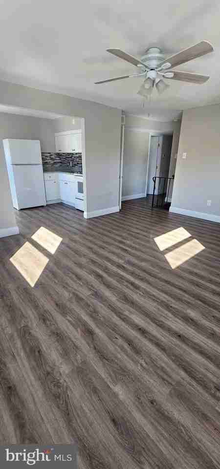 2625 Parkside Ter - Photo 4 of 14