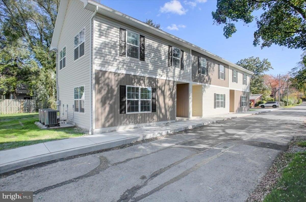 30 E Dahlgren St - Photo 2 of 26